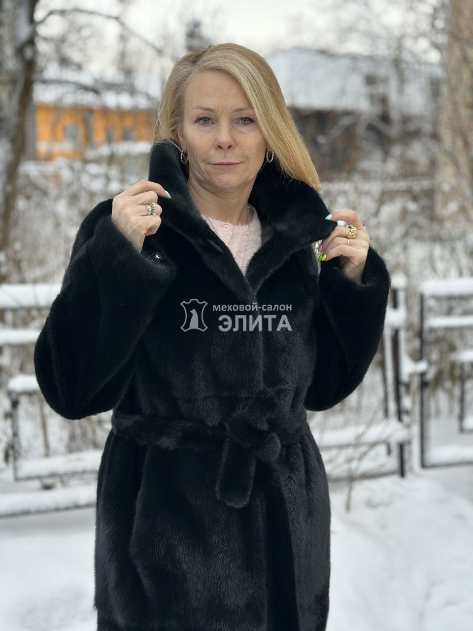 Пальто из норки S 1818 р-р 44-50, цена 187000 рублей в интернет-магазине кожи и меха ЭЛИТА. Вид 2